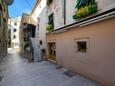 Šibenik, Šibenik, Object 23721 - Appartementen en kamers blizu mora met een kiezelstrand.