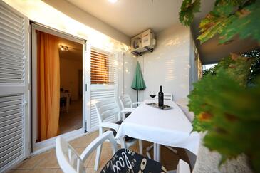 Apartments by the sea Sukošan, Zadar - 23722