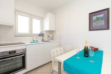 Appartamenti con parcheggio Baska, Veglia - Krk - 23726