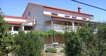 Lopar, Rab, Hébergement 23736 - Appartement avec une plage de sables.