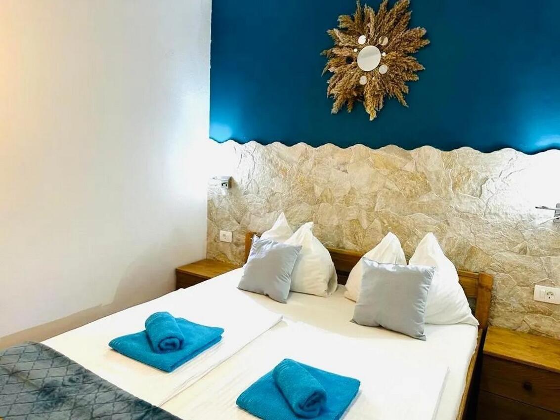 Ferienwohnungen mit Parkplatz Srima - Vodice, Vodice - 23744