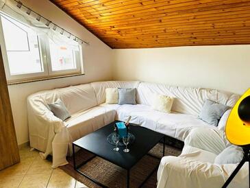 1-Zimmer-Ferienwohnung Srima - Vodice, Vodice (A-23744-i(