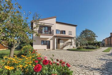 Apartments With Parking Space Valbandon, Fažana - 23745 - 풀라