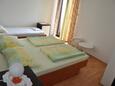 Lopar, Bedroom in the apartment, (pet friendly) and WiFi.