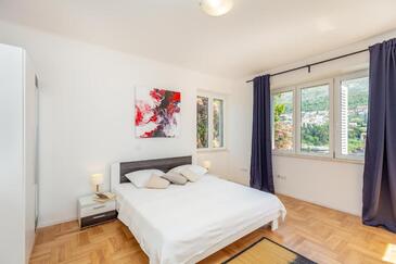 Apartments with WiFi Dubrovnik - 23752