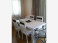 Biograd na Moru, Comedor en alojamiento de tipo apartment, aire acondicionado disponible, se admiten mascotas y WiFi.