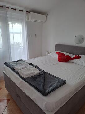 Apartments by the sea Dramalj, Crikvenica - 2376