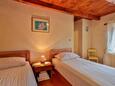 Sveti Kirin, Bedroom 3 in the house, air condition available, (pet friendly) and WiFi.