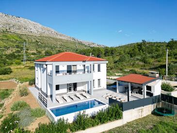 Srinjine, Split, Objekt 23770 - Kuća za odmor sa šljunčanom plažom.