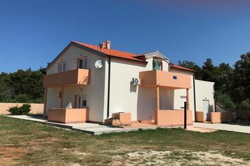 Vir, Vir, Objekt 23773 - Apartmani sa šljunčanom plažom.