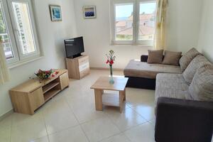 Two bedroom apartment Cove Osibova, Brač (A-23774-b(