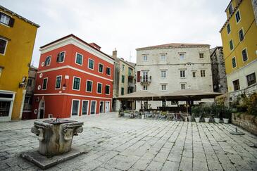 Šibenik, Šibenik, Overnatting 23784 - Leiligheter med en rullesteinstrand.