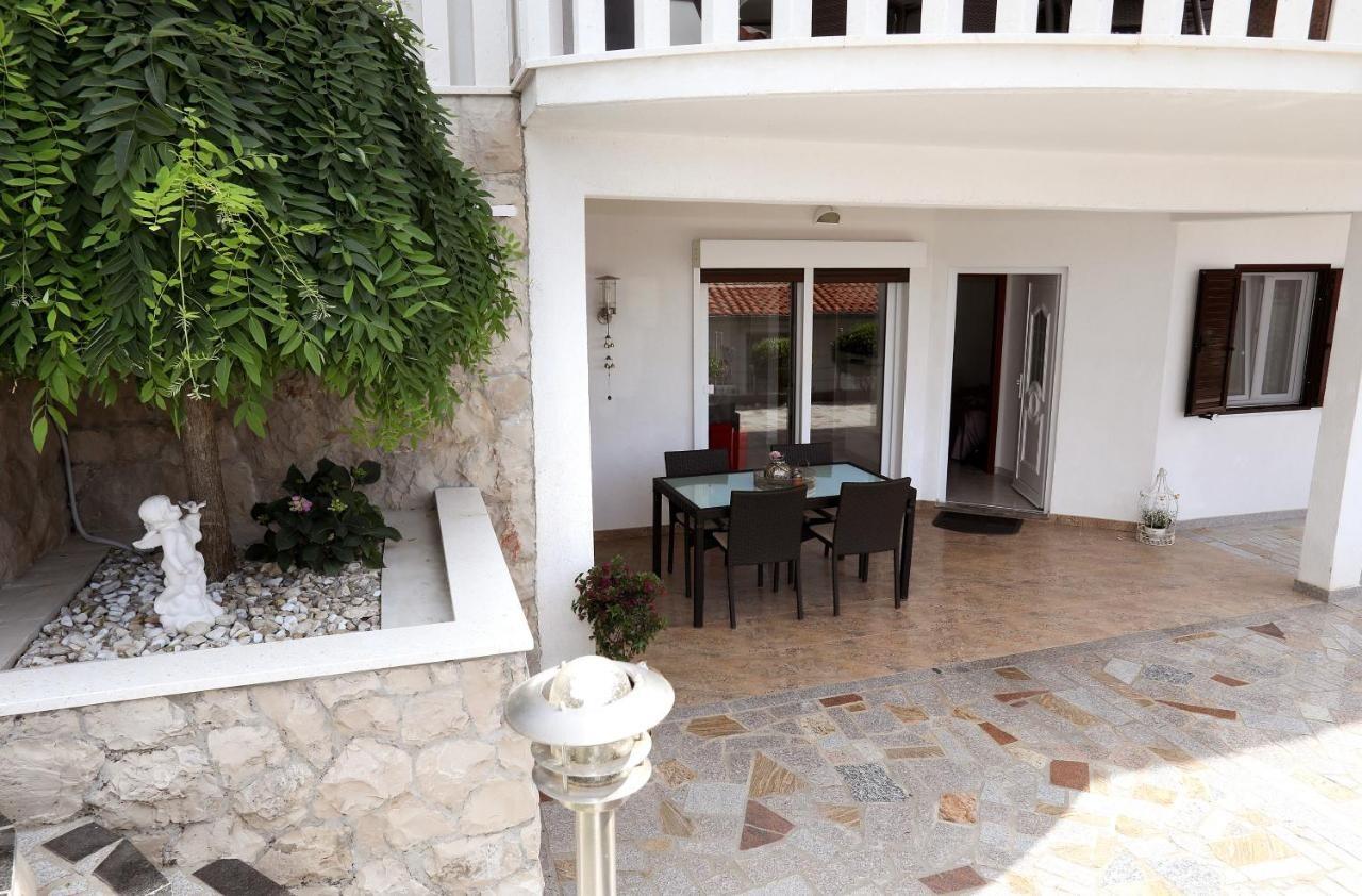 Appartamenti con parcheggio Mastrinka, Bua - Čiovo - 23789