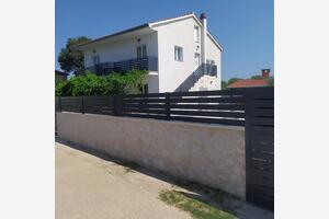 Apartamente cu piscină potrivite pentru familiile cu copii Drage, Biograd - 23790