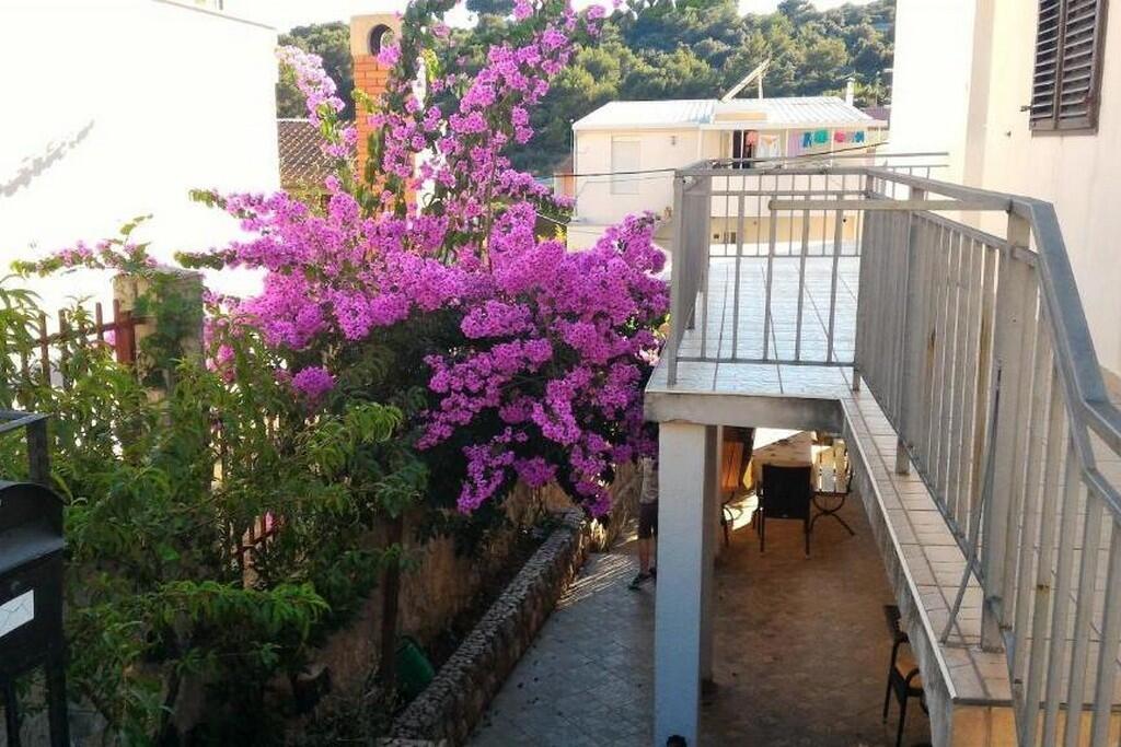 Ferienwohnungen mit Parkplatz Sibenik - 23791