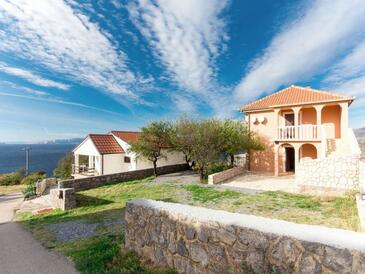 Sveti Juraj, Senj, Overnatting 23799 - Leiligheter med en rullesteinstrand.