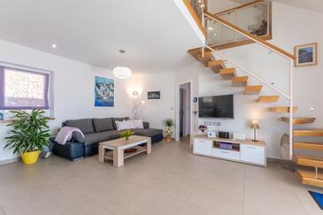Woonkamer Bol, Woonkamer in accommodatietype house, airconditioning beschikbaar, huisdieren toegestaan en WiFi.
