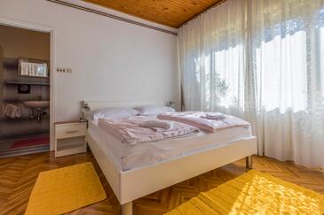 Apartmani s parkingom Selce, Crikvenica - 2381