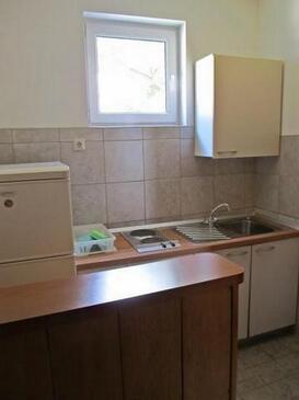 Duće, Kitchen in the studio-apartment, WiFi.