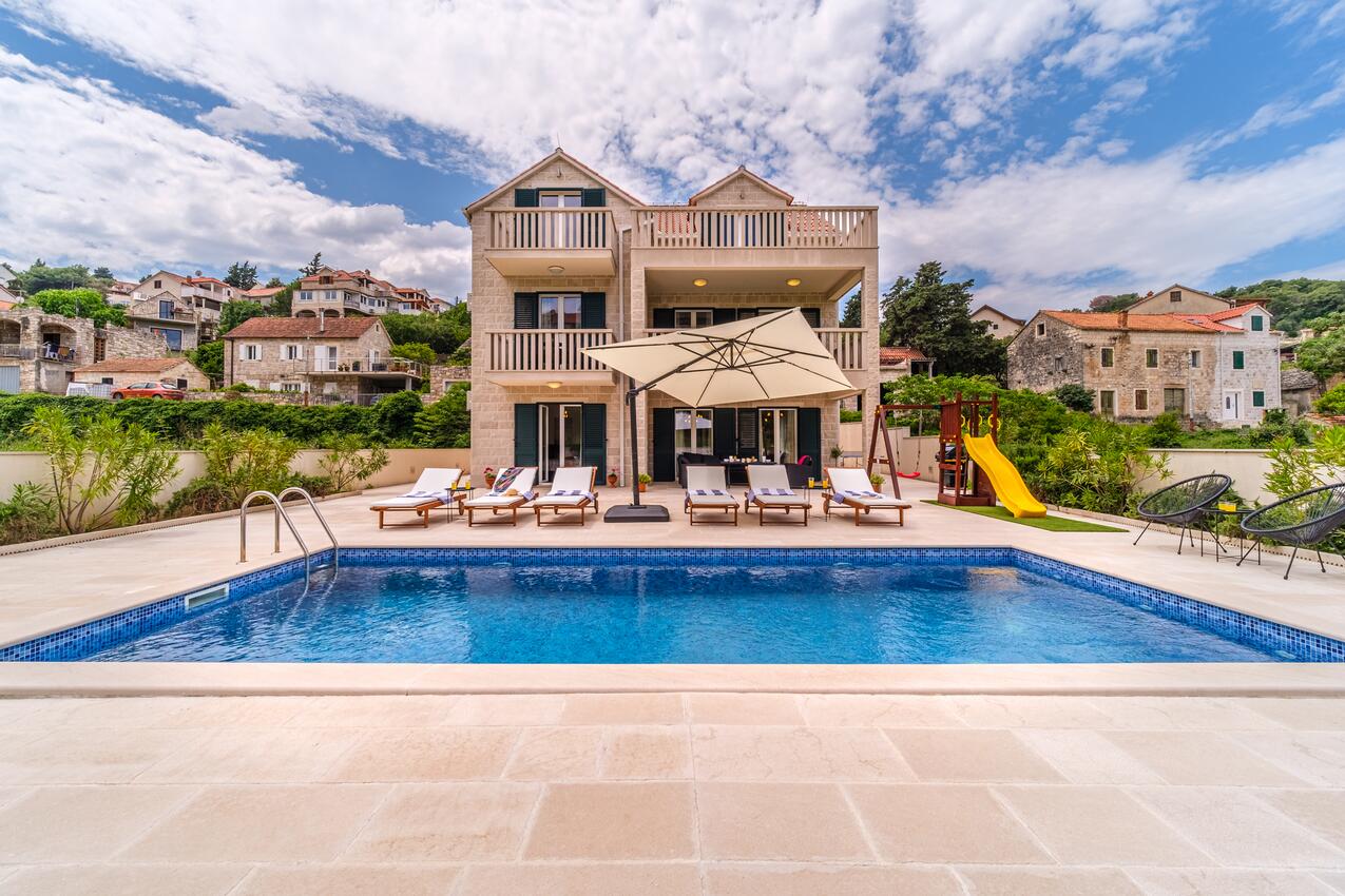 Alloggio - Villa di lusso accanto al mare con piscina Splitska, Brazza - Brač