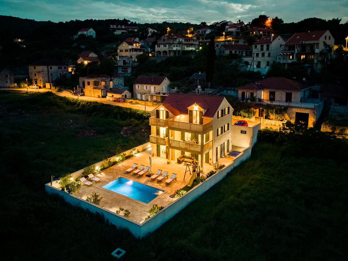 Alloggio - Villa di lusso accanto al mare con piscina Splitska, Brazza - Brač