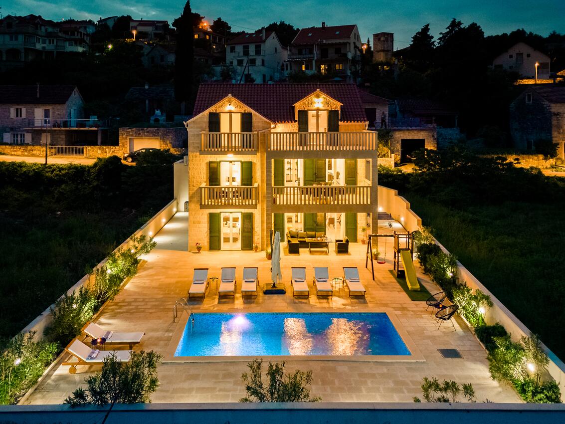 Alloggio - Villa di lusso accanto al mare con piscina Splitska, Brazza - Brač