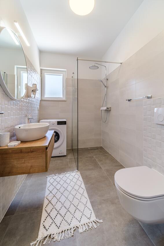 K-23815 - Alloggi privati - Villa di lusso accanto al mare con piscina Splitska, Brazza - Brač