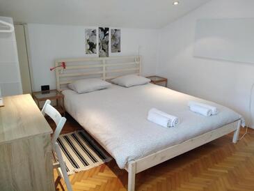 Appartamenti con parcheggio Lussinpiccolo - Mali Lošinj, Lussino - Lošinj - 23816