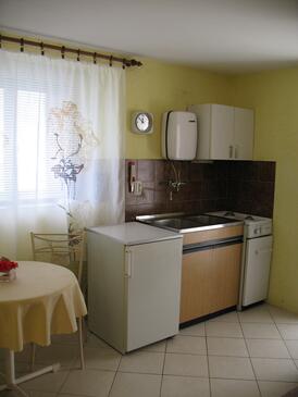 Apartments with WiFi Novi Vinodolski - 2382