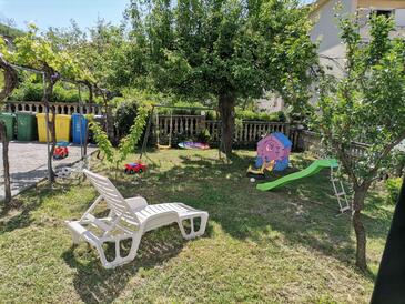 Apartments and rooms with parking space Lopar, Rab - 23825