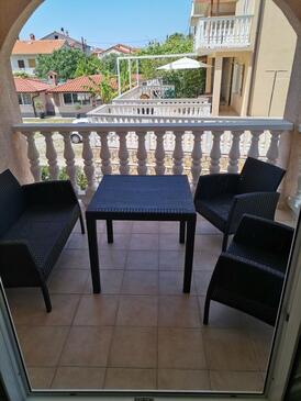 Apartmaji in sobe s parkingom Lopar, Rab - 23825