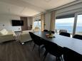 Opatija, Living room 1 in the house, air condition available and WiFi.