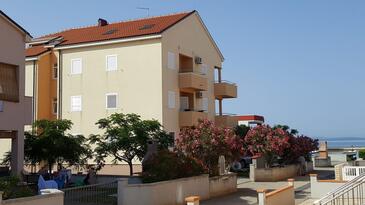 Privlaka, Zadar, Overnatting 23835 - Leiligheter blizu mora med sandstrand.