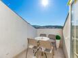 Trogir, Terrasse dans l’hébergement en type apartment, avec la vue sur la mer et WiFi.