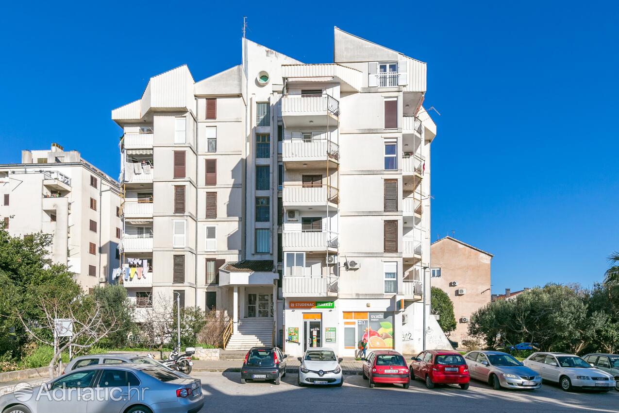 Objekt - Apartmani uz more Trogir