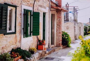 Feriehus ved havet Maslinica, Solta - 23838