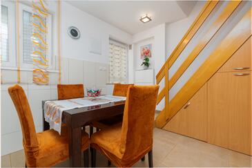 Two bedroom apartment Drašnice, Makarska (A-23854-a(