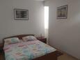 Vodice, Bedroom 2 in the apartment, air condition available, (pet friendly) and WiFi.