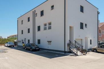 Trogir, Trogir, Object 23859 - Appartementen met een kiezelstrand.