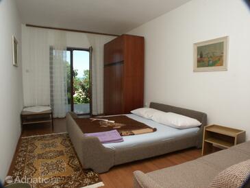 Apartments and rooms with parking space Dramalj, Crikvenica - 2386