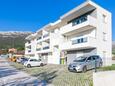 Kaštel Sućurac, Kaštela, Parking 23868 - Appartement avec une plage de galets.