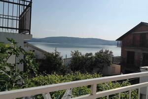 Apartmanok a tenger mellett Bilice, Krka - 23875