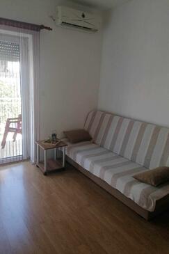 Bilice, Stue i overnattingstype apartment, klimaanlegg tilgjengelig jeg WiFi.