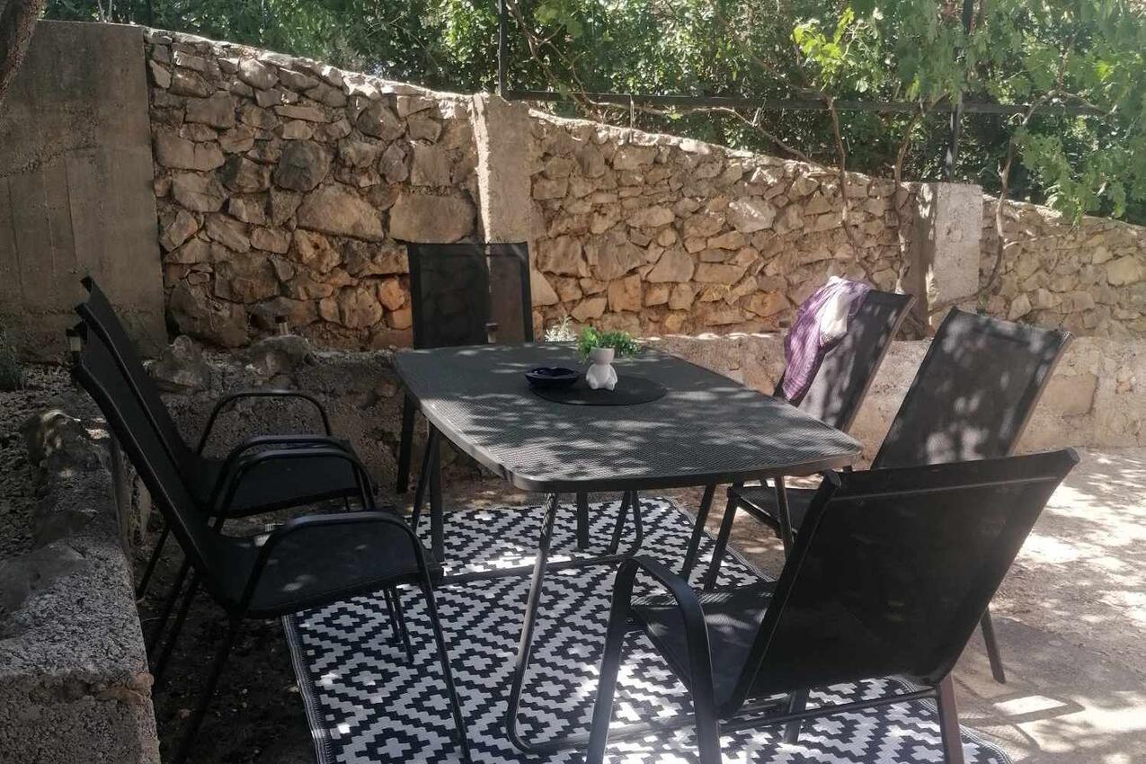 Tvårumslägenhet Bilice (Krka) (A-23875-a)