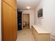 Punat, Hallway in the apartment, air condition available and WiFi.