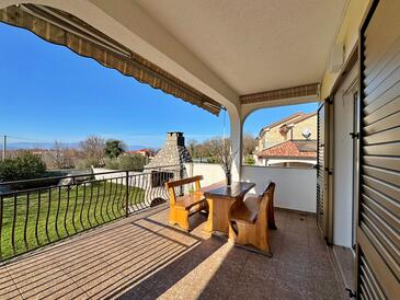 Apartmaji s parkingom Malinska, Krk - 23878 Adriatic.hr