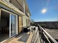 Malinska, Balcon dans l’hébergement en type apartment, avec la vue sur la mer, animaux acceptés et WiFi.