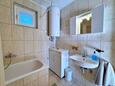 Malinska, Bathroom in the apartment, (pet friendly) and WiFi.