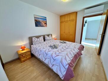 Apartamentos con parking Malinska, Krk - 23878