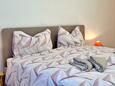 Malinska, Bedroom 1 in the apartment, air condition available, (pet friendly) and WiFi.